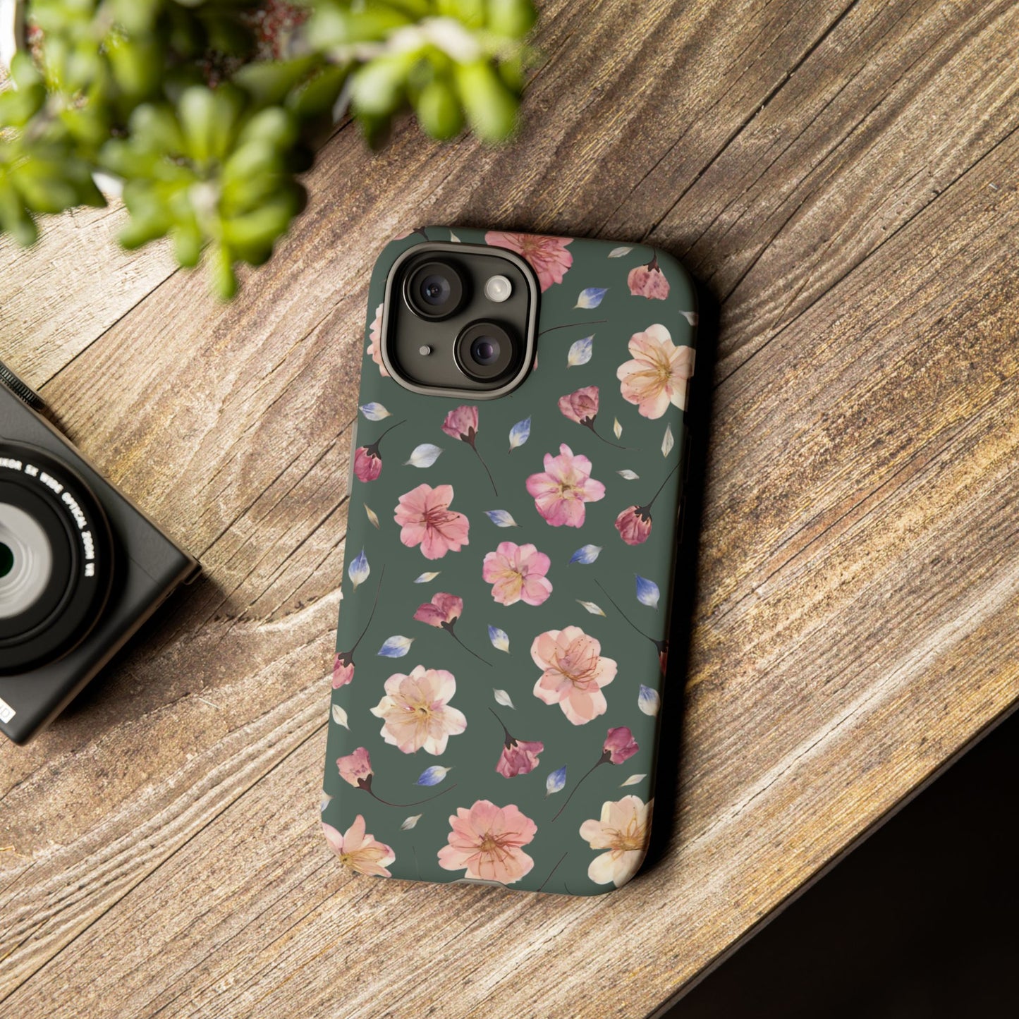 Coque Téléphone Samsung, iPhone & Google Pixel Renforcée Mate – Design Floral Fleurs de Cerisier sur Fond Verte Minéral | Protection Antichoc | Idée Cadeau Femme