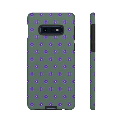 Coque Téléphone Samsung, iPhone & Google Pixel Renforcée Mate – Design Floral Epuré Fleurs de Primevère sur Fond Vert Minéral | Protection Antichoc | Idée Cadeau Femme