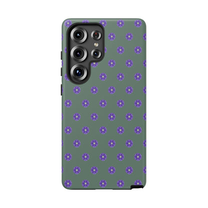 Coque Téléphone Samsung, iPhone & Google Pixel Renforcée Mate – Design Floral Epuré Fleurs de Primevère sur Fond Vert Minéral | Protection Antichoc | Idée Cadeau Femme