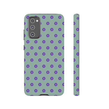 Coque Téléphone Samsung, iPhone & Google Pixel Renforcée Mate – Design Floral Epuré Fleurs de Primevère sur Fond Vert Eucalyptus | Protection Antichoc | Idée Cadeau Anniverssaire