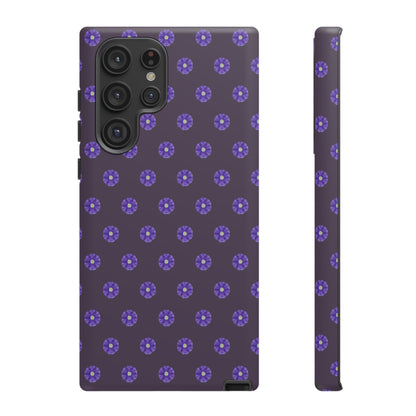Coque Téléphone Samsung, iPhone & Google Pixel Renforcée Mate – Design Floral Epuré Fleurs de Primevère sur Fond Couleur Prune| Protection Antichoc | Idée Cadeau Femme