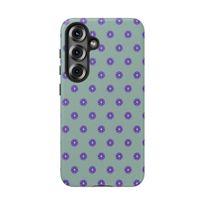 Coque Téléphone Samsung, iPhone & Google Pixel Renforcée Mate – Design Floral Epuré Fleurs de Primevère sur Fond Vert Eucalyptus | Protection Antichoc | Idée Cadeau Anniverssaire
