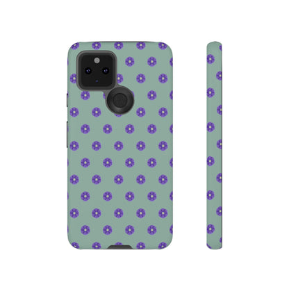 Coque Téléphone Samsung, iPhone & Google Pixel Renforcée Mate – Design Floral Epuré Fleurs de Primevère sur Fond Vert Eucalyptus | Protection Antichoc | Idée Cadeau Anniverssaire