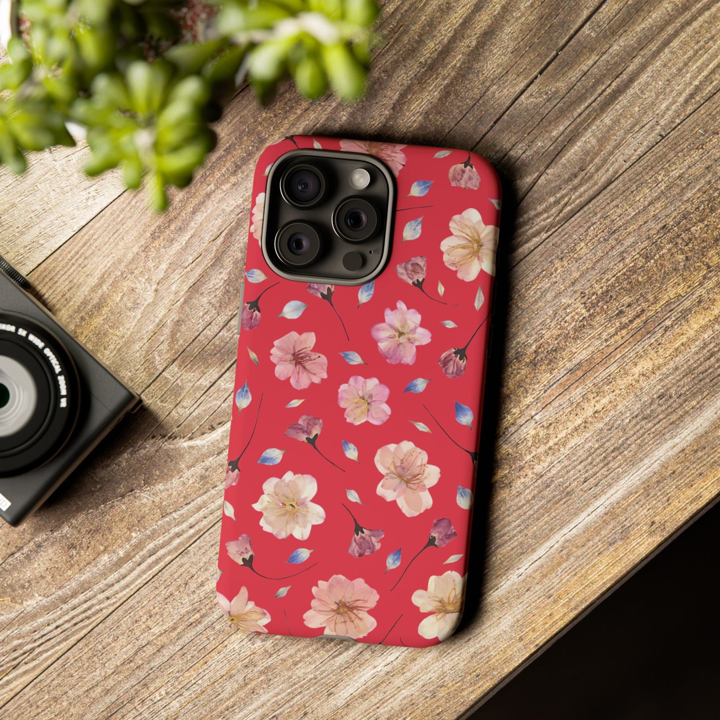 Coque Téléphone Samsung, iPhone & Google Pixel Renforcée Mate – Design Floral Fleurs de Cerisier sur Fond Rouge Féminin | Protection Antichoc | Idée Cadeau Femme