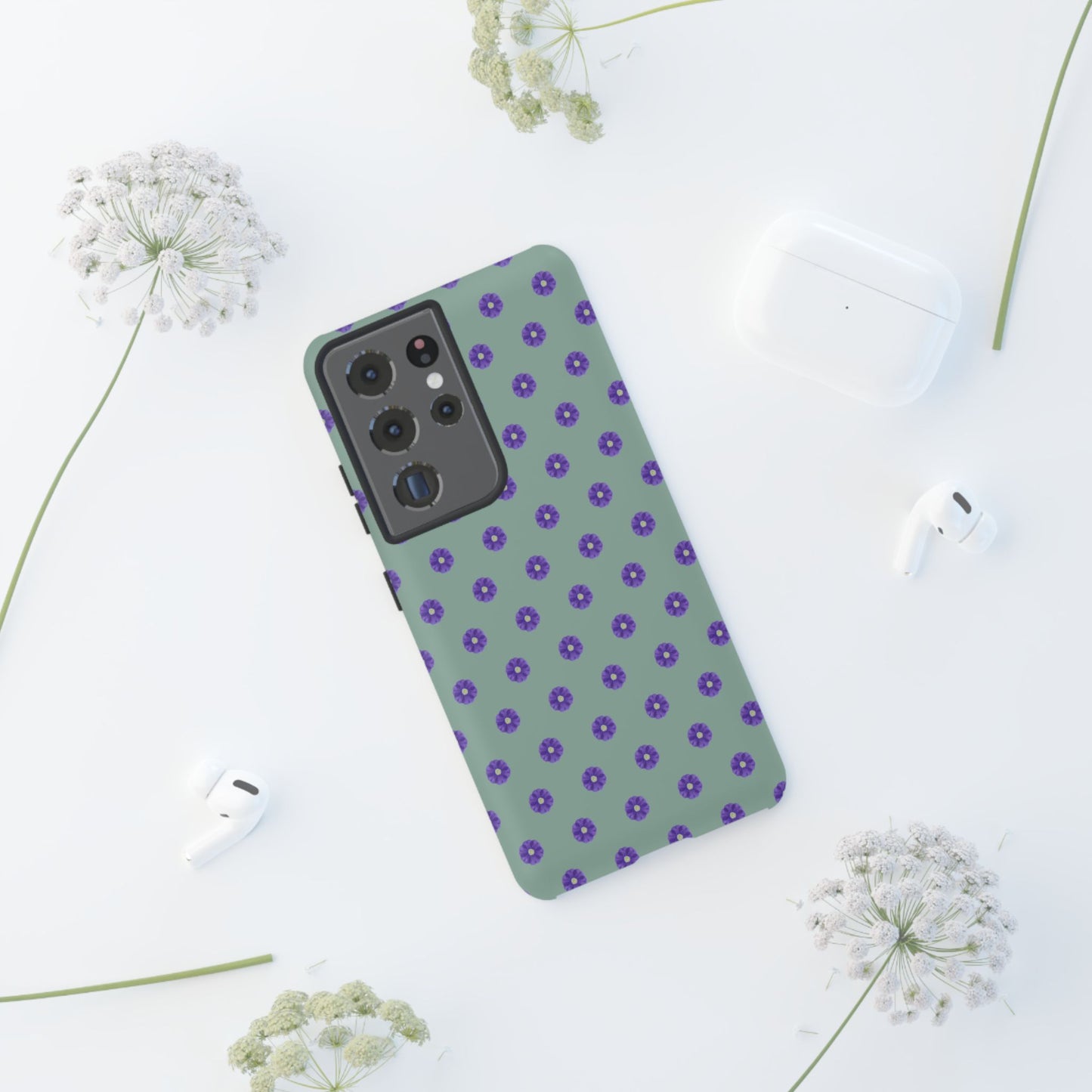Coque Téléphone Samsung, iPhone & Google Pixel Renforcée Mate – Design Floral Epuré Fleurs de Primevère sur Fond Vert Eucalyptus | Protection Antichoc | Idée Cadeau Anniverssaire