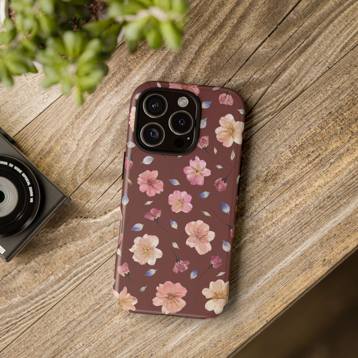 Coque Téléphone Samsung, iPhone & Google Pixel Renforcée Mate – Design Floral Fleurs de Cerisier sur Fond Bordeaux | Protection Antichoc | Idée Cadeau Pour Elle