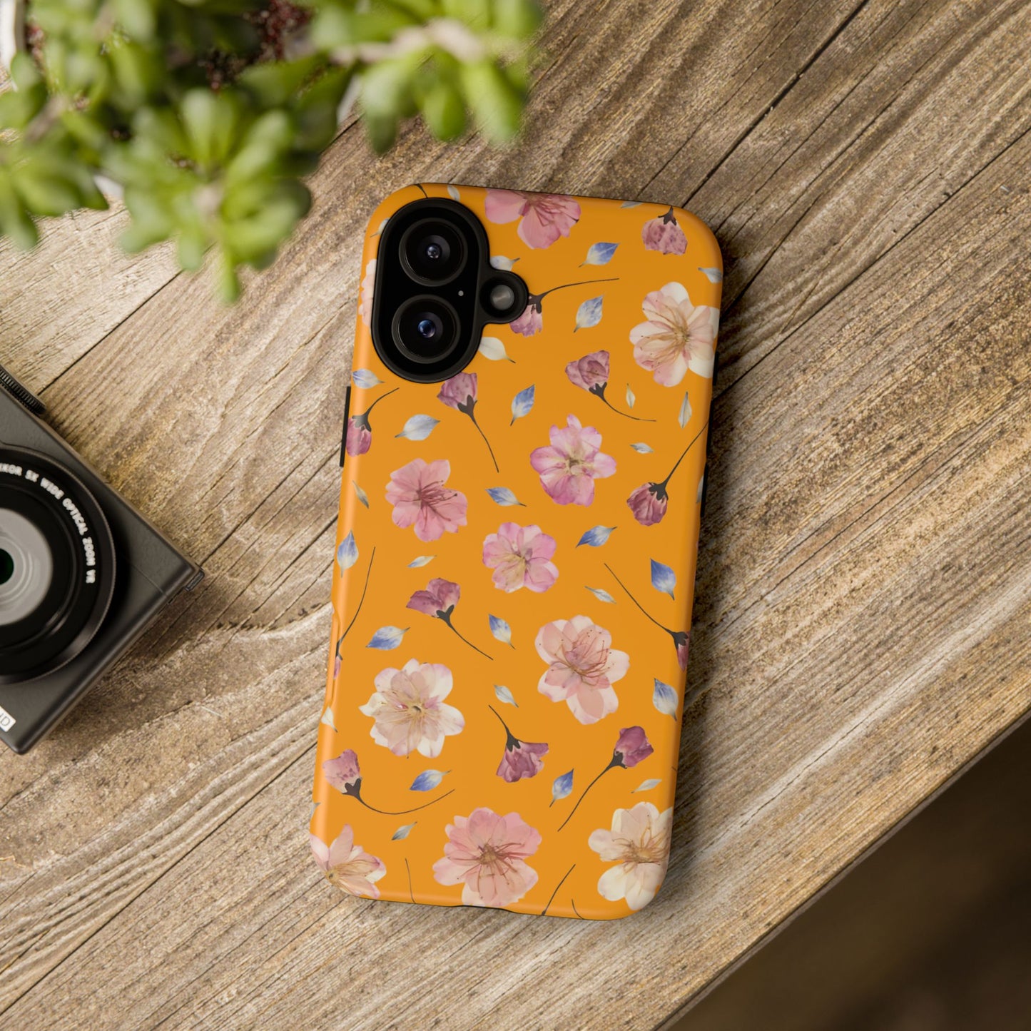 Coque Téléphone Samsung, iPhone & Google Pixel Renforcée Mate – Design Floral Fleurs de Cerisier sur Fond Couleur Curcuma| Protection Antichoc | Idée Cadeau Femme