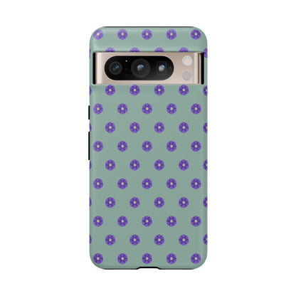 Coque Téléphone Samsung, iPhone & Google Pixel Renforcée Mate – Design Floral Epuré Fleurs de Primevère sur Fond Vert Eucalyptus | Protection Antichoc | Idée Cadeau Anniverssaire