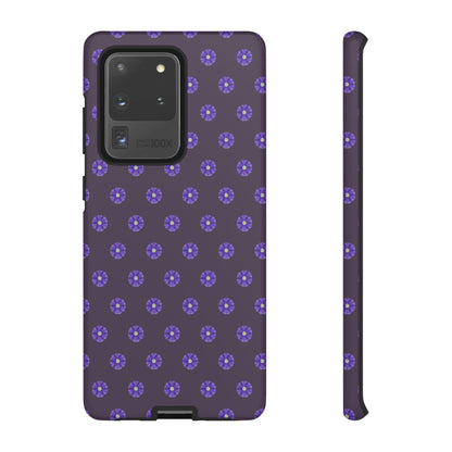 Coque Téléphone Samsung, iPhone & Google Pixel Renforcée Mate – Design Floral Epuré Fleurs de Primevère sur Fond Couleur Prune| Protection Antichoc | Idée Cadeau Femme