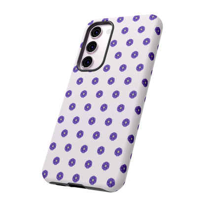 Coque Téléphone Samsung, iPhone & Google Pixel Renforcée Mate – Design Botanique Epuré Fleurs de Primevère sur Fond Blanc Perlé | Protection Antichoc | Idée Cadeau Femme