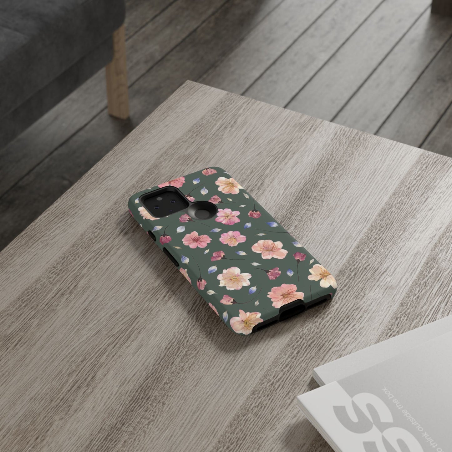 Coque Téléphone Samsung, iPhone & Google Pixel Renforcée Mate – Design Floral Fleurs de Cerisier sur Fond Verte Minéral | Protection Antichoc | Idée Cadeau Femme