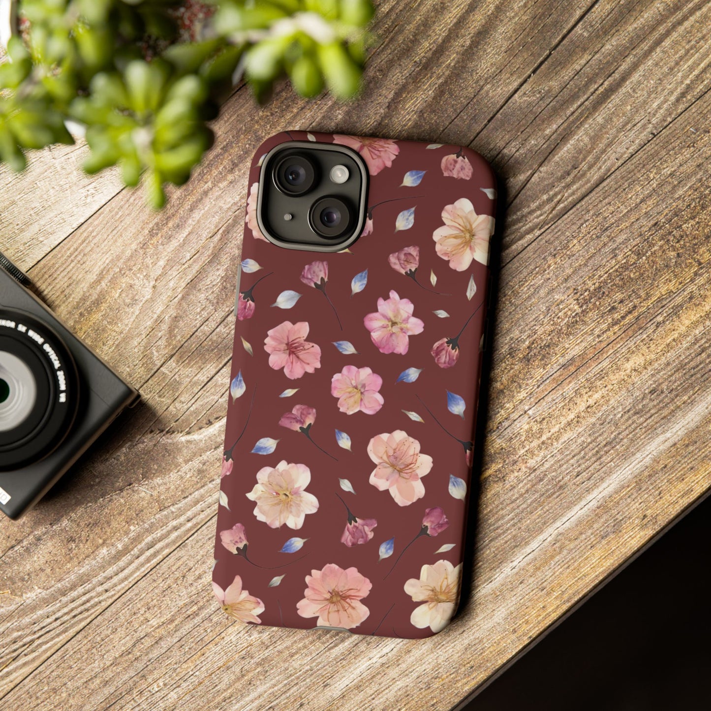 Coque Téléphone Samsung, iPhone & Google Pixel Renforcée Mate – Design Floral Fleurs de Cerisier sur Fond Bordeaux | Protection Antichoc | Idée Cadeau Pour Elle