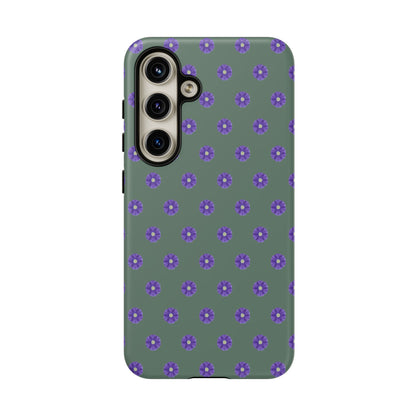 Coque Téléphone Samsung, iPhone & Google Pixel Renforcée Mate – Design Floral Epuré Fleurs de Primevère sur Fond Vert Minéral | Protection Antichoc | Idée Cadeau Femme