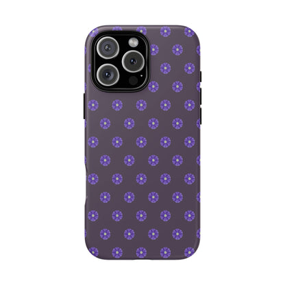 Coque Téléphone Samsung, iPhone & Google Pixel Renforcée Mate – Design Floral Epuré Fleurs de Primevère sur Fond Couleur Prune| Protection Antichoc | Idée Cadeau Femme