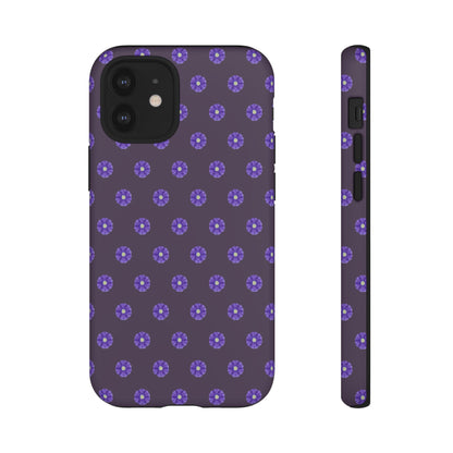 Coque Téléphone Samsung, iPhone & Google Pixel Renforcée Mate – Design Floral Epuré Fleurs de Primevère sur Fond Couleur Prune| Protection Antichoc | Idée Cadeau Femme