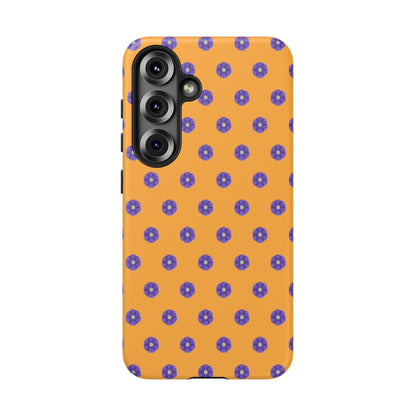 Coque Téléphone Samsung, iPhone & Google Pixel Renforcée Mate – Design Botanique Epuré Fleurs de Primevère sur Fond Ambre | Protection Antichoc | Idée Cadeau Femme