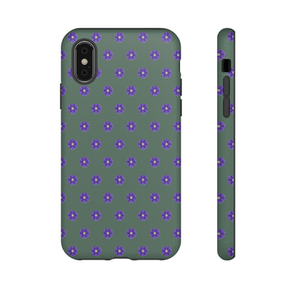 Coque Téléphone Samsung, iPhone & Google Pixel Renforcée Mate – Design Floral Epuré Fleurs de Primevère sur Fond Vert Minéral | Protection Antichoc | Idée Cadeau Femme
